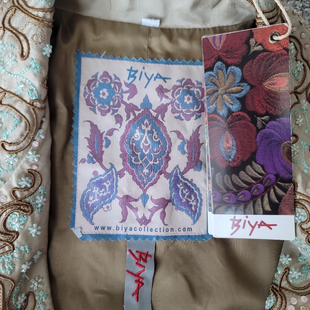 Johnny Was Biya Beaded Embroidery Silk Midi Jacket Size Medium Color Pebble NWT - Picture 13 of 16